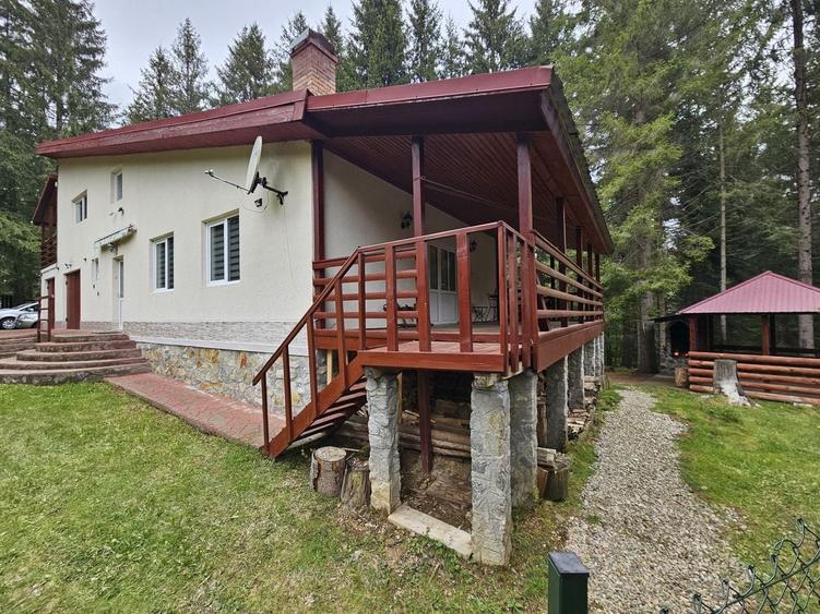 Casă de vacanță spațioasă în Călățele Pădure – Dealul Negru, teren 2000 mp - 4