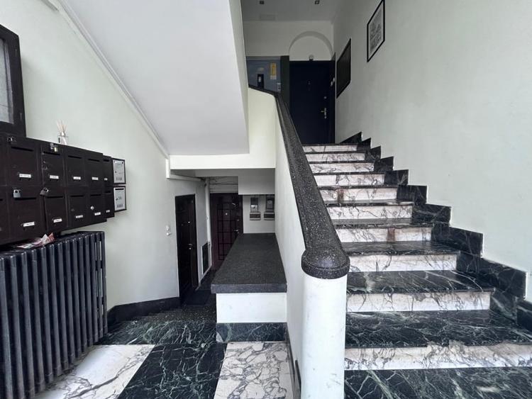 Vând apartament boem, într-un bloc ca un refren - 12