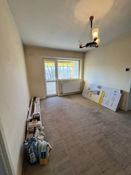 Apartament 2 camere, cf 1 semidec, etaj 4/4, Democratiei - 7