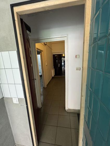 Inchiriez spatiu comercial, Liceu Ecaterina Teodoroiu - 4