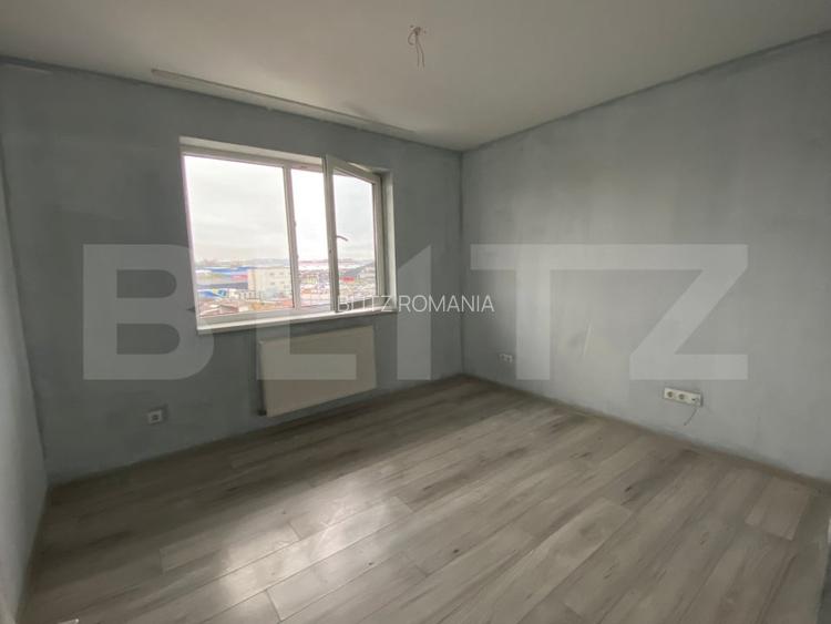 Apartament renovat cu 2 camere cu balcon si parcare, zona Artema
