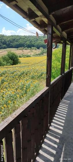 casa cu etaj de vanzare . - 1