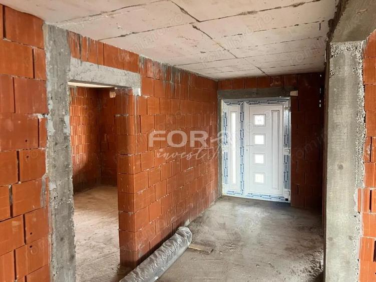 Casa la rosu 4 camere si 1290 mp teren, de vanzare,in Tulca - 7