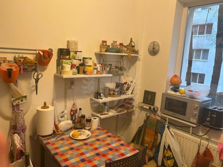 3 CAMERE // CINA // ETAJUL 1 - 10