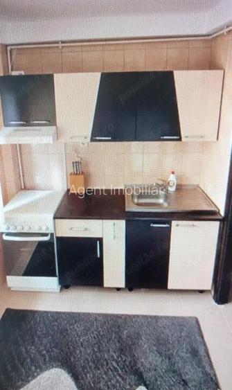Dristor etaj 3 decomandat Dristor etaj 3 decomandat