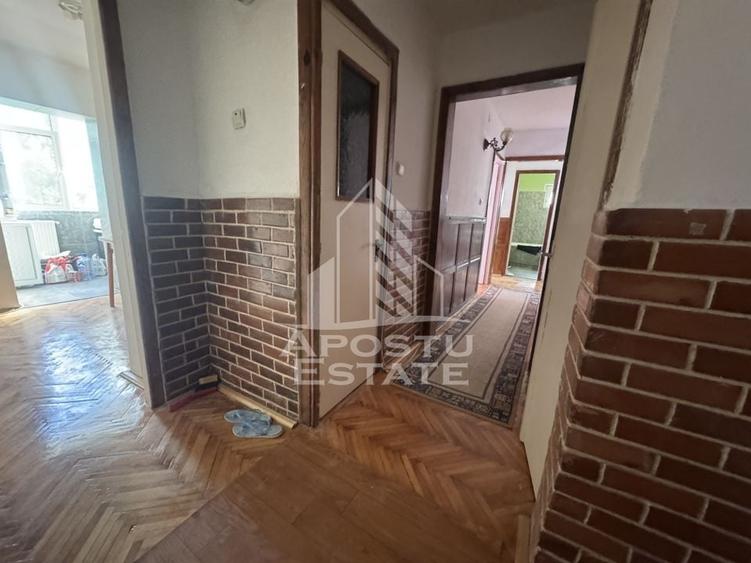 Apartament decomandat cu 3 camere zona Lipovei - 2