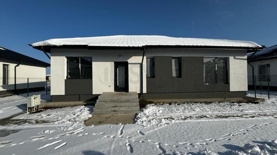 REV2003463 Casa l ansamblu rezidential l Individuala - 2