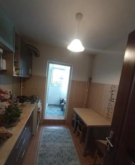 Apartament cu 2 camere, decomandat, zona Galata - 3