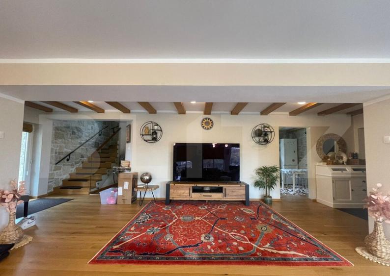 Proprietate speciala cu panorama superba, 220 mp utili, 1760 - 31