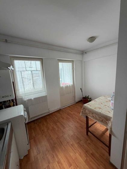 Apartament cu 2 camere decomandat în Patria