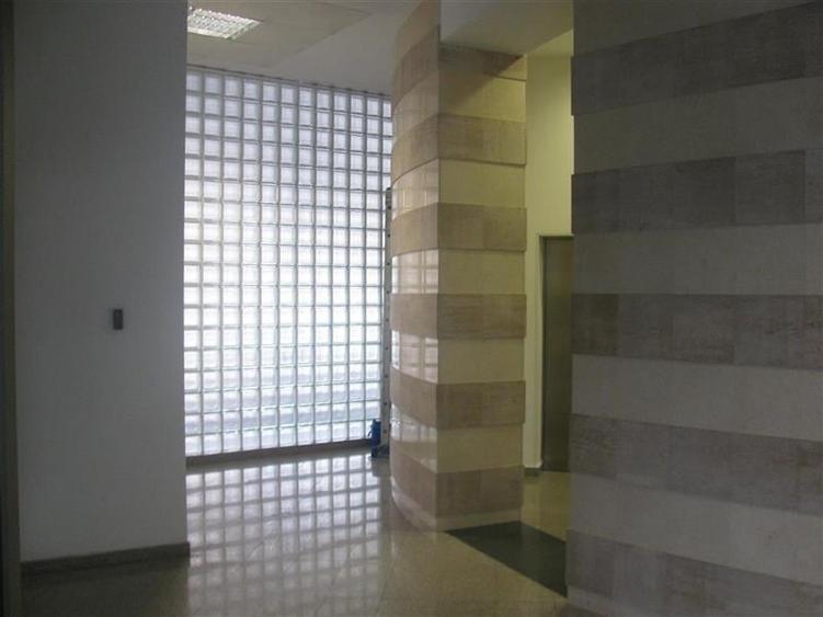 Vanzare cladire de birouri inchiriata integral - Yield 8% - 7