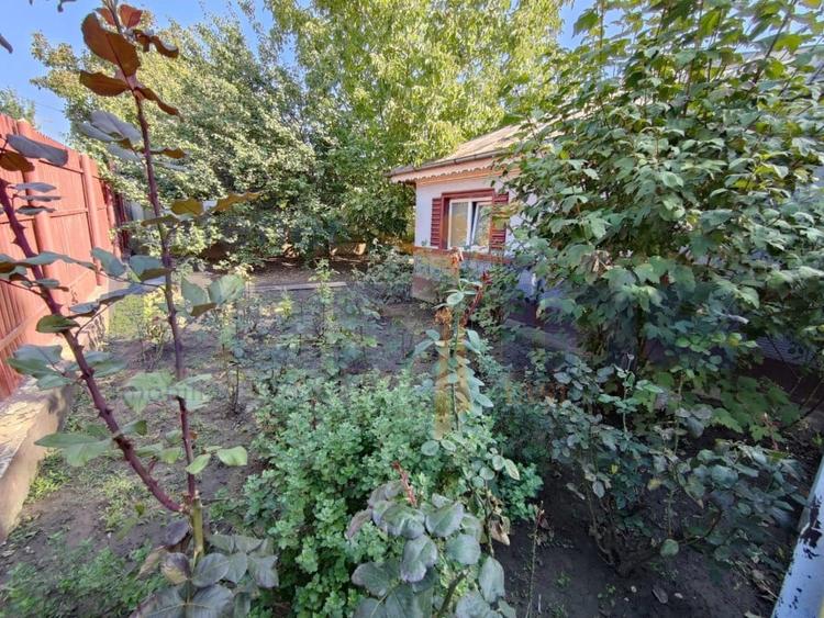 Casa batraneasca modernizata 74 mp + 73 mp anexe teren 585mp - 1