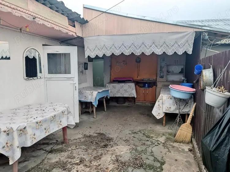 Casa la cheie cu 10 camere,1330 mp teren, in Munteni, Galati - 2