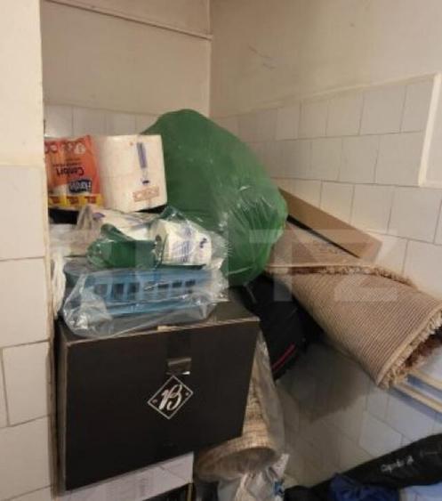 Apartament de vanzare, cu 4 camere, 4 balcoane, 75 mp, zona - 10