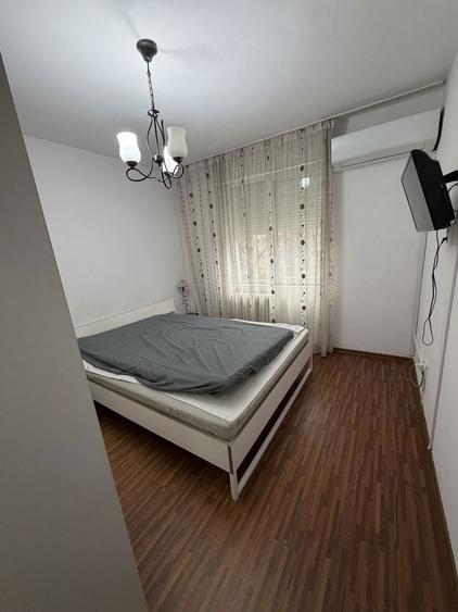 Inchiriez apartament 3 camere - 5