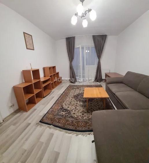 Apartament 2 cam decomandat 55 mp, etaj intermediar, Rasnov Apartament 2 cam decomandat 55 mp, etaj intermediar, Rasnov