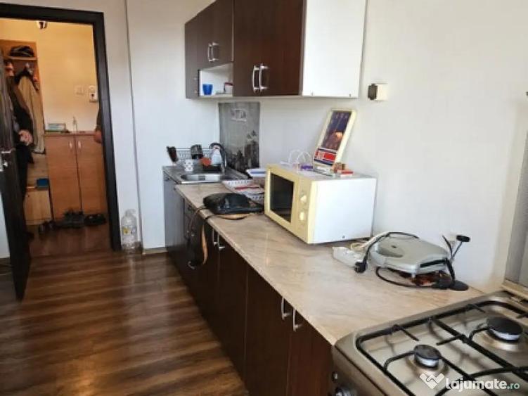 Blv BUCURESTI - 2 camere decomandat ,7/8 , liber -71500 euro - 11