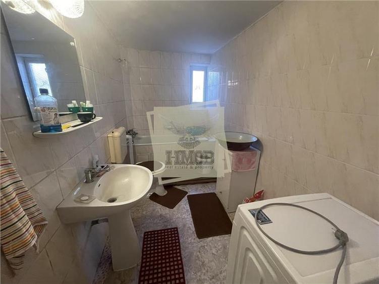 Casa cu 6 camere 3 bai 994 mp teren in Parcul Sub Arini - 13