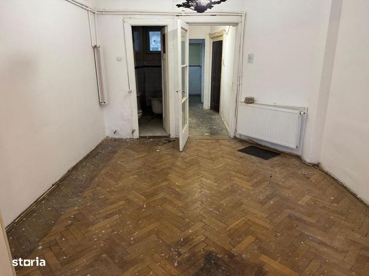 Apartament 2 camere Calea Calarasilor centrala proprie lift metrou - 7