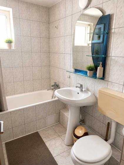 Apartament cu 2 camere decomandat în Tolstoi