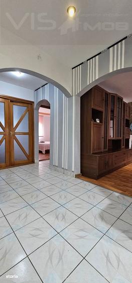 Apartament de 3 camere - Zona de jos - De inchiriat - 7