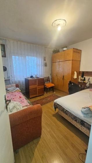 Etaj 1 - 2 camere decomandat - Zimbru - Cofetaria A la Grec - 6