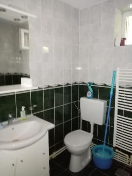 Vând casă P+M și teren în Dofteana, jud. Bacău - 4