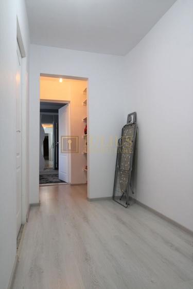 3 camere, clima, bloc anvelopat, Str. Cosminului - Girocului. - 7