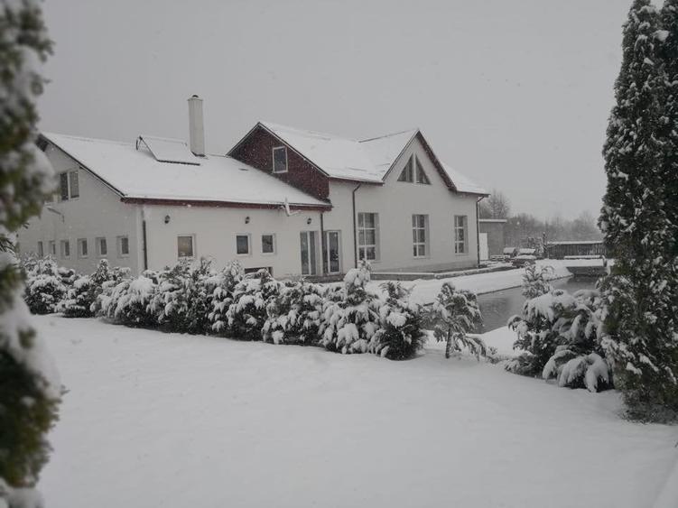 Pensiune agroturistica, pastravarie, 25 km de Brasov -proprietate speciala - 2