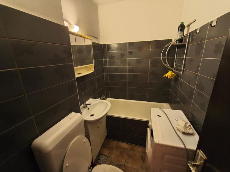 Inchiriez garsoniera - 2