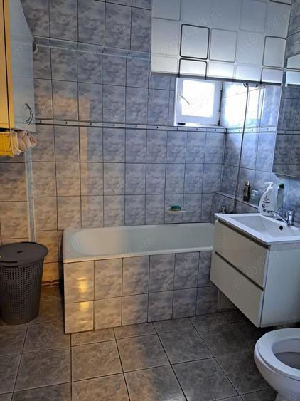 Vanzare apartament decomandat - 2