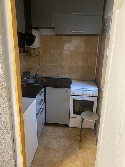 Inchiriez garsoniera Bartolomeu - 1