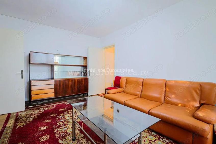 Apartament 2 camere de vanzare in centrul Mangaliei la doar ca?iva pa?i de mare ?i Portul Turistic