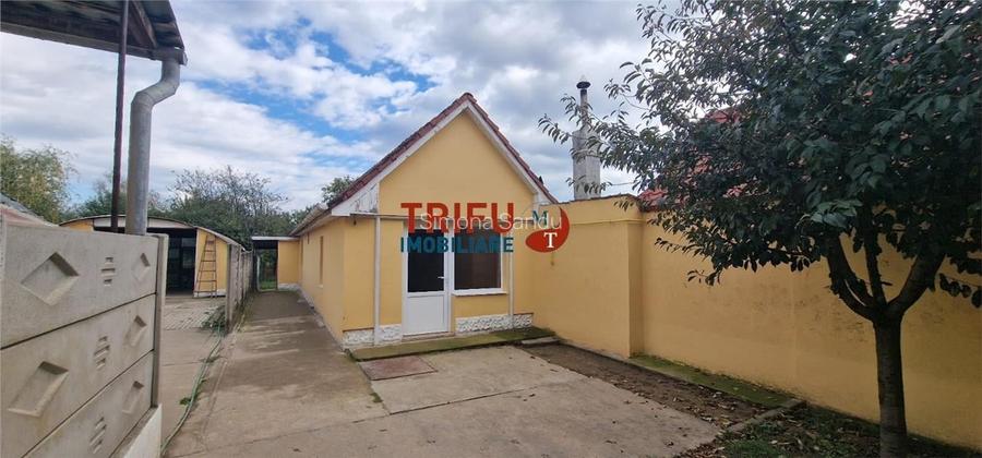 Casa 3 camere, 976 mp, garaj, zona Barabant Casa 3 camere, 976 mp, garaj, zona Barabant