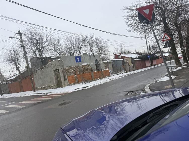 Vand teren langa scoala ocazie - 3