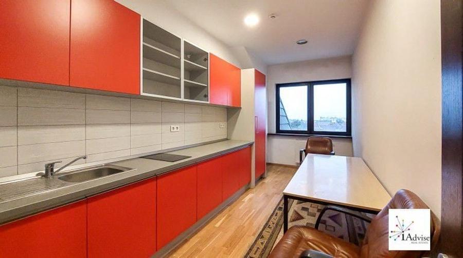 Cladire de Birouri de Vanzare-2000 mp - 7