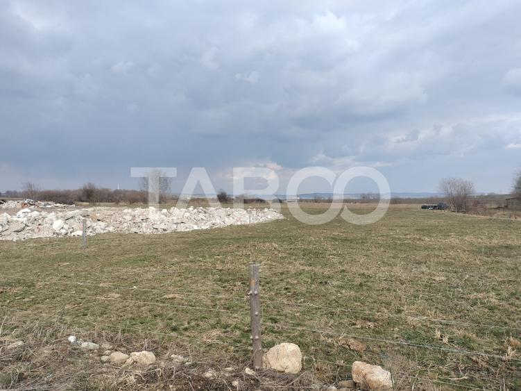 Teren de vanzare 16310 mp si front stradal 157 ml in Sibiu - 1