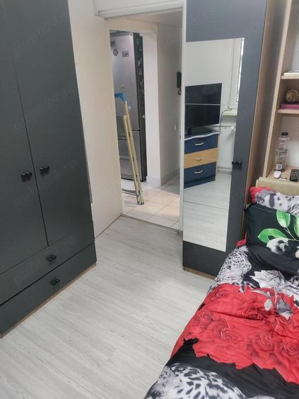 Vand apartament 2 camere decomandate sectorul 2 - 5