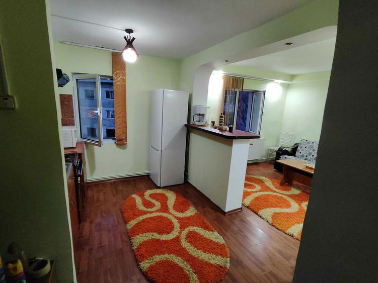 Inchiriez apartament 2 camere, zona linistita - 5