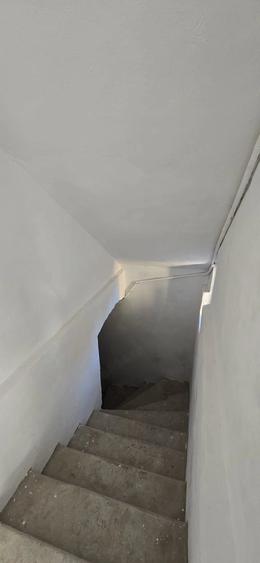 Casă cu 2 camere cu Teren 110 Mp în Central