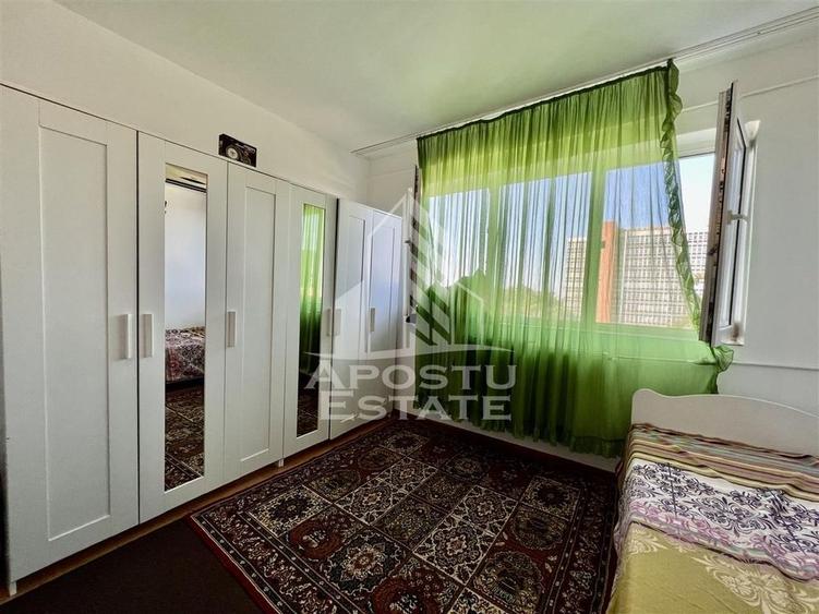 Garsoniera mobilata si utilata zona UMT - 3