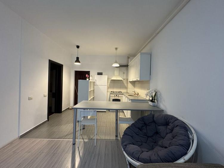 Spre inchiriere Apartament 2 camere Militari - 1