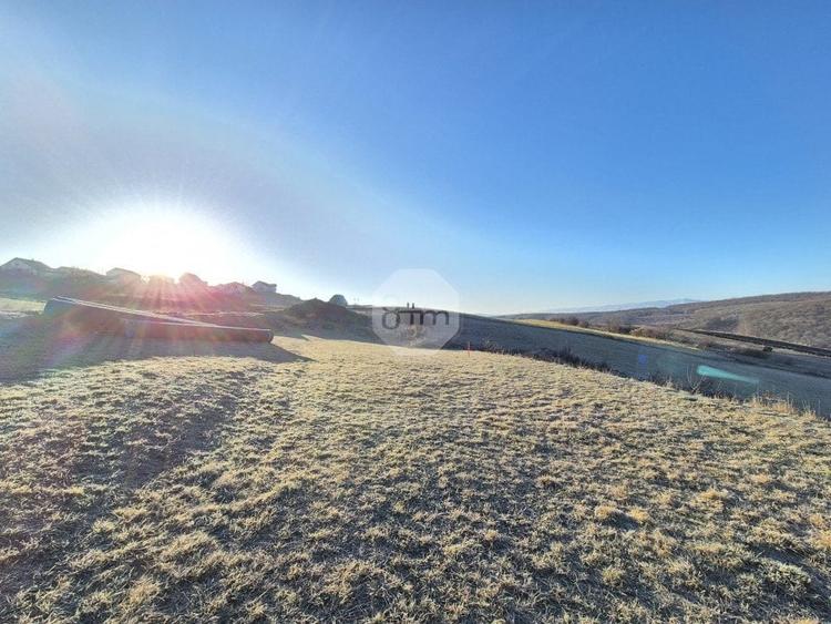 Parcela Intravilan cu Priveliste deosebita | 1000 mp | front 32 ml | Popesti ! - 2