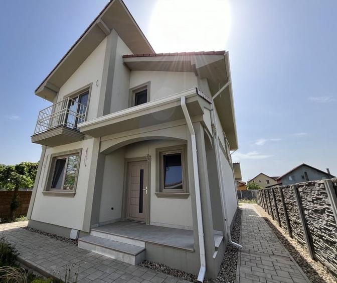 PREMIUM, CASA INDIVIDUALA CU GARAJ - 1