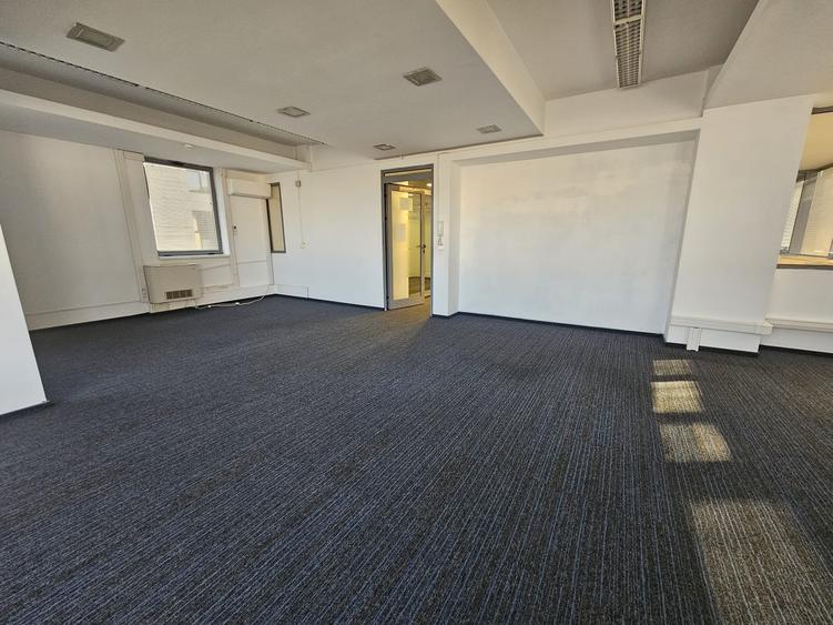 Cladire de birouri Centru-Pallas - 7