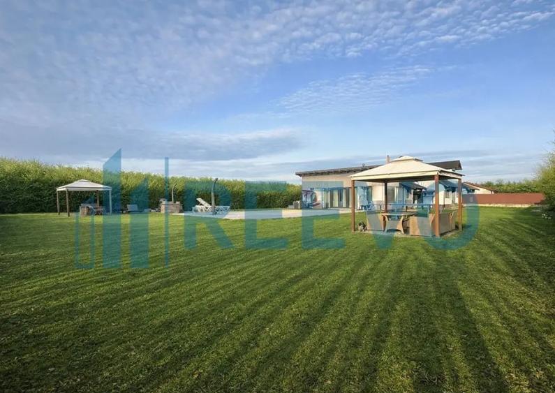 Proprietate pentru investi?ie cu Piscina in Hemeiu? - 10