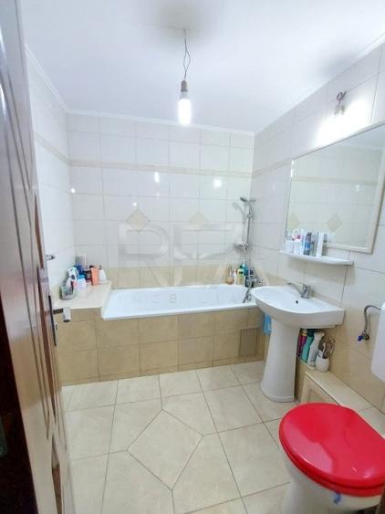 4 Camere Bloc Reabilitat Zona Ghencea - 8