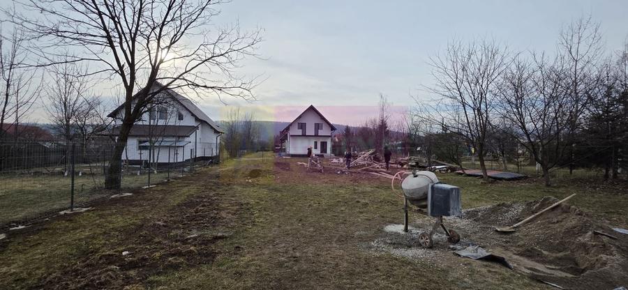 Vila de vanzare cu 4 camere in Brebu - 4