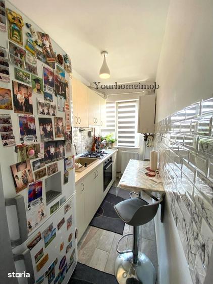 Apartament cu 2 camere semidecomandat în Craiovița Nouă