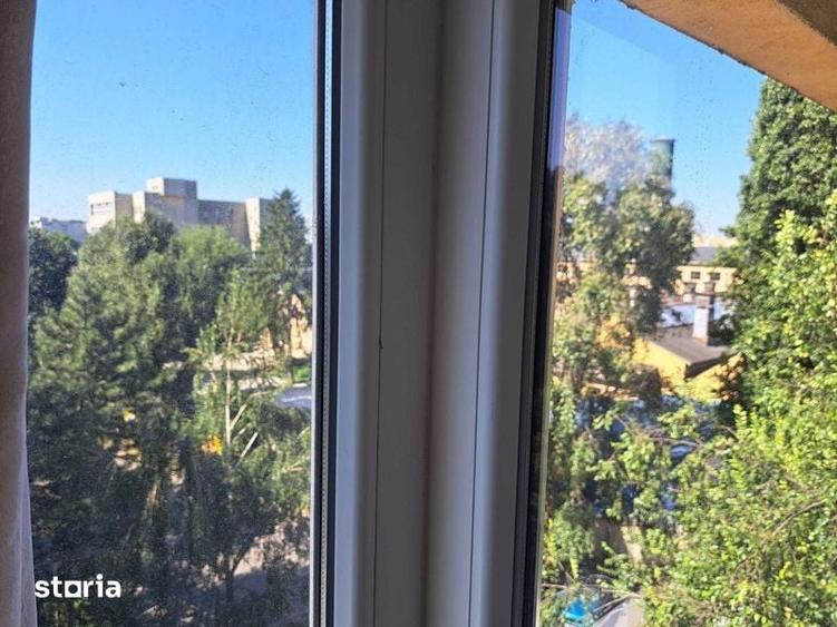Apartament cu 4 camere decomandat în Pantelimon